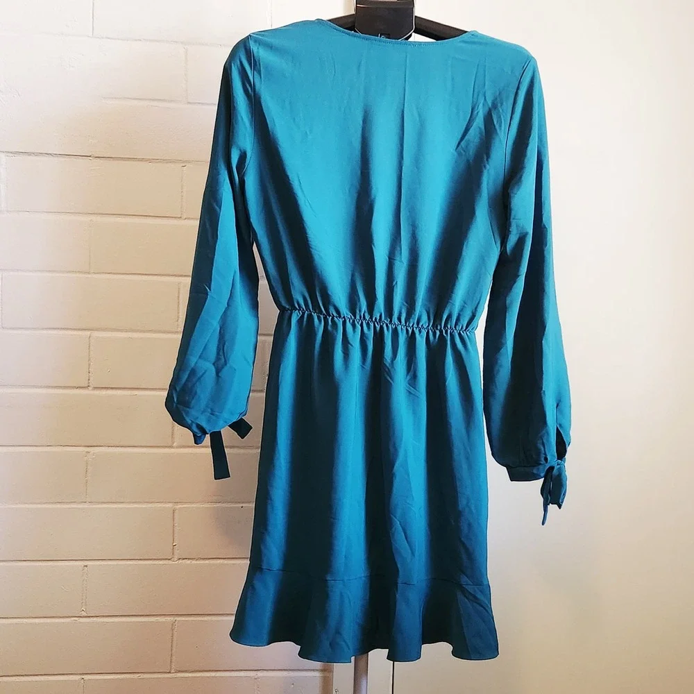 Madeline Sparklestein Teal V-Neck Ruffle‎ Hem Mini Dress Tie Cuff Long Sleeve L